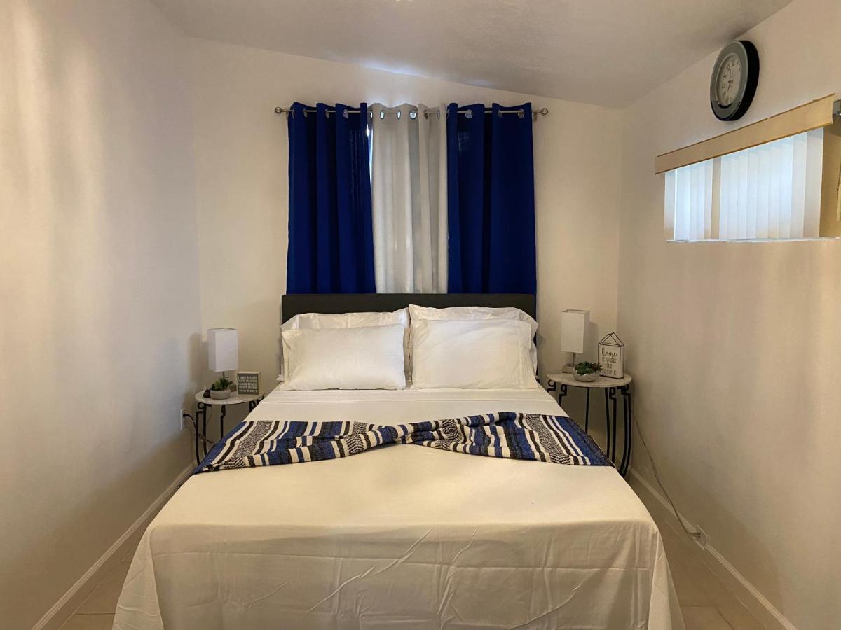 Beautiful House 7 Min From Miami Airport W Free Parking Lägenhet Exteriör bild