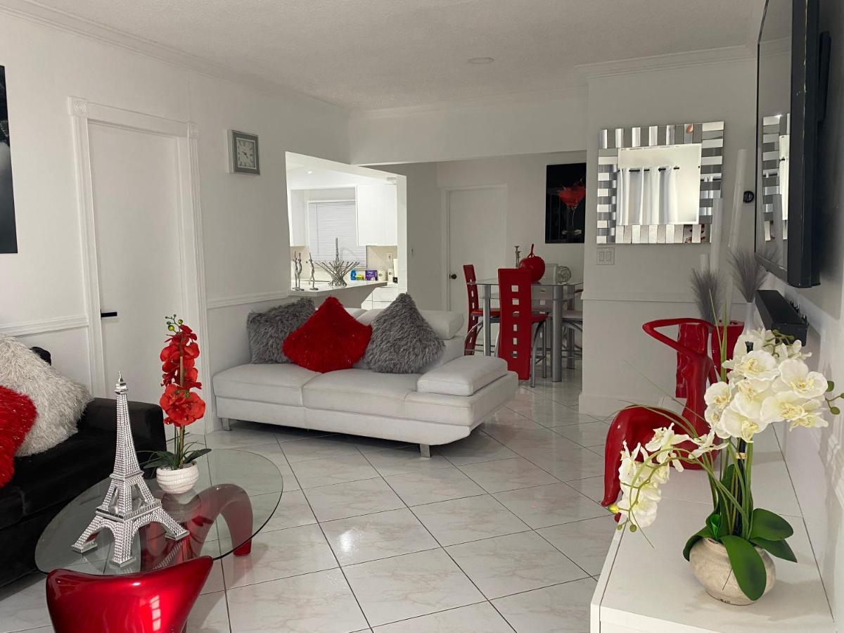Beautiful House 7 Min From Miami Airport W Free Parking Lägenhet Exteriör bild