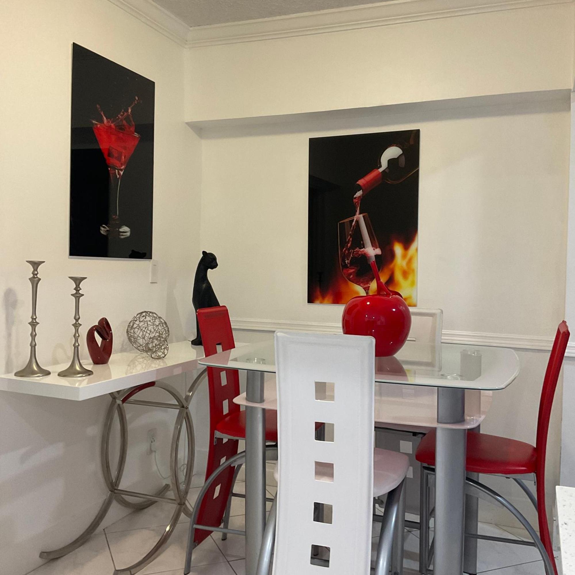 Beautiful House 7 Min From Miami Airport W Free Parking Lägenhet Exteriör bild